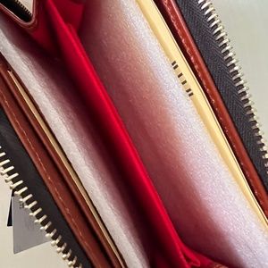 Dooney & Bourke Wallet